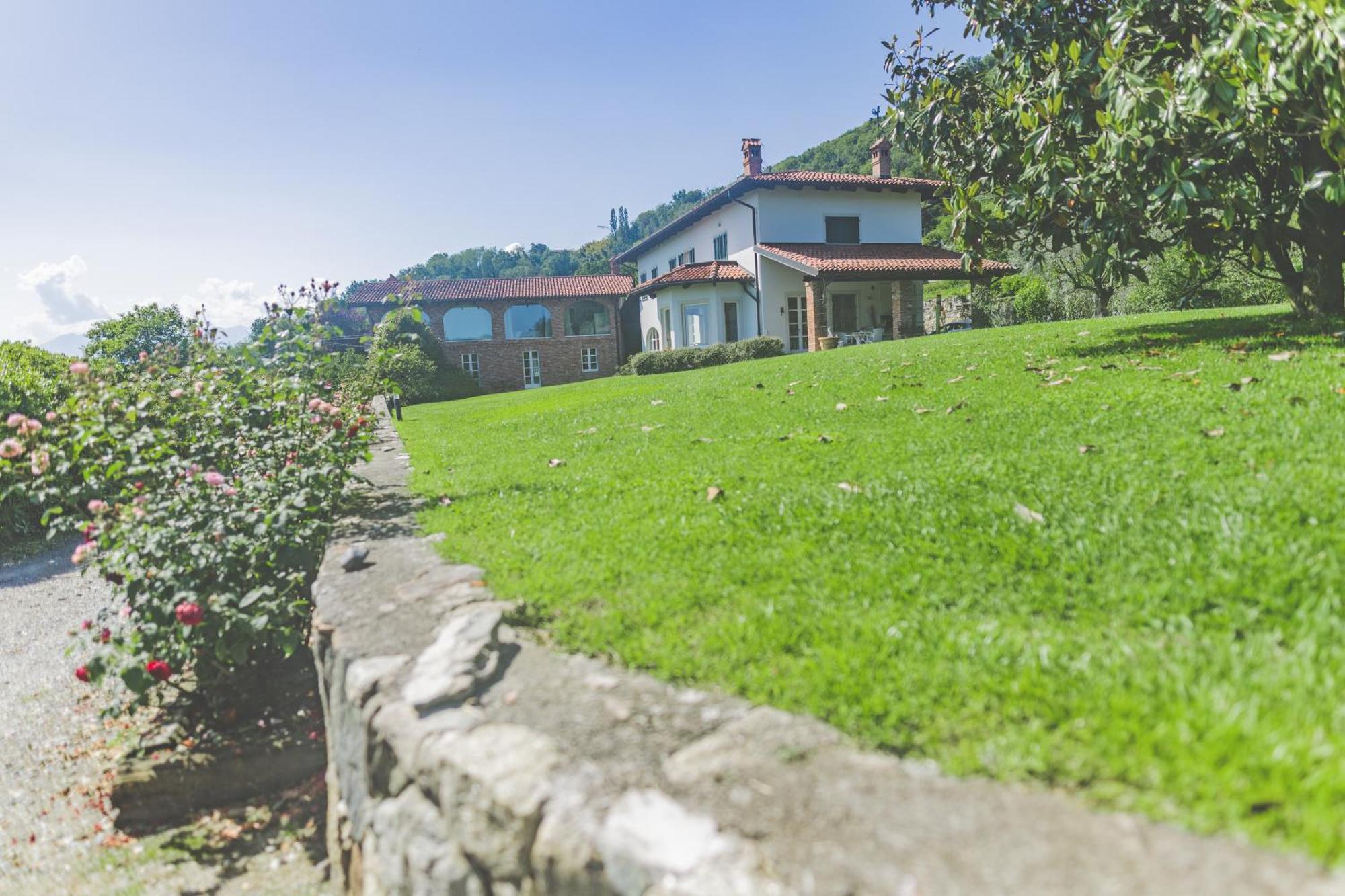 Myvilla Suites Palazzo Canavese Exteriör bild